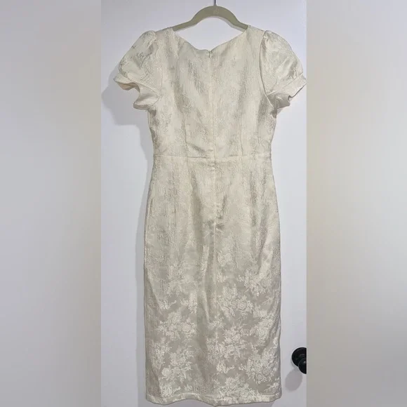 Tansshop traditional white/beige dress - Picture 2 of 3